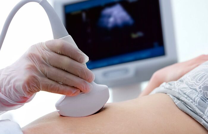 An ultrasound scan of the bladder can be helpful in diagnosing cystitis in a woman. 